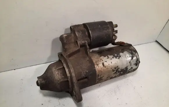 BMW 5 E34 Starter motor 0001108064