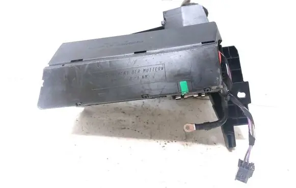 Mercedes-Benz E W211 Fuse module 1695451740