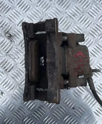 Volvo V70 Front brake caliper