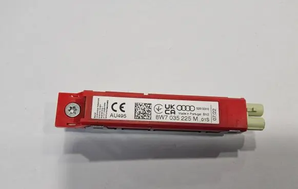 Audi S5 F5 Aerial antenna amplifier 8W7035225M 8W7035225