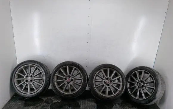 Fiat Punto Evo R17 alloy rim 