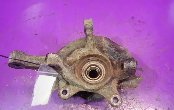 Toyota Yaris Verso Front wheel hub spindle knuckle