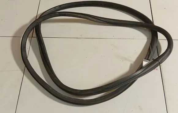 Audi A6 S6 C6 4F Rubber seal front coupe door 