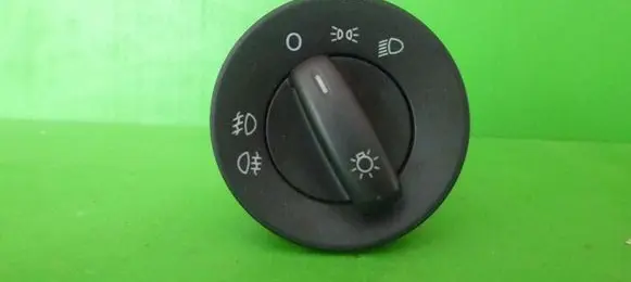 Skoda Octavia Mk2 (1Z) Light switch 1Z0941431C I098