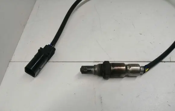 Volkswagen Caddy Lambda probe sensor UE1271HP