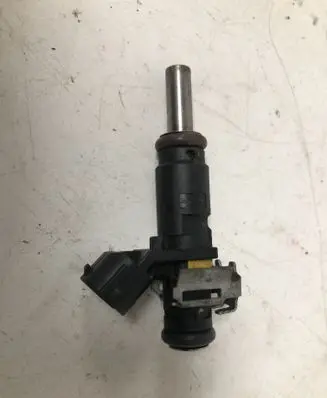 Citroen DS3 Fuel injector V75281768007
