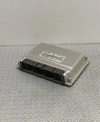 Toyota Yaris Engine control unit/module 896610D171 1039S07521 0281011651