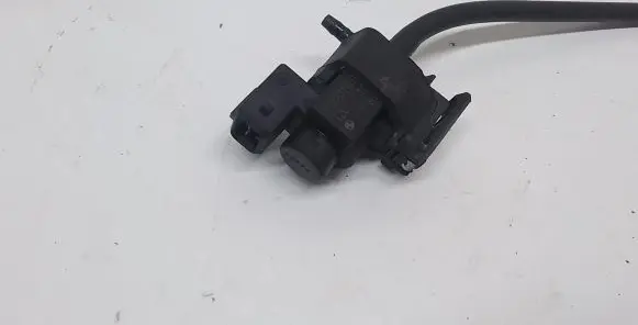 BMW 7 F01 F02 F03 F04 Turbo solenoid valve 7810831