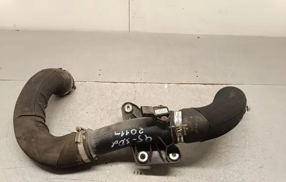 Audi Q5 SQ5 Intercooler hose/pipe 8K0145673E