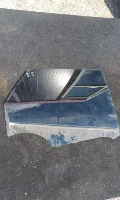 Renault Captur Rear door window glass