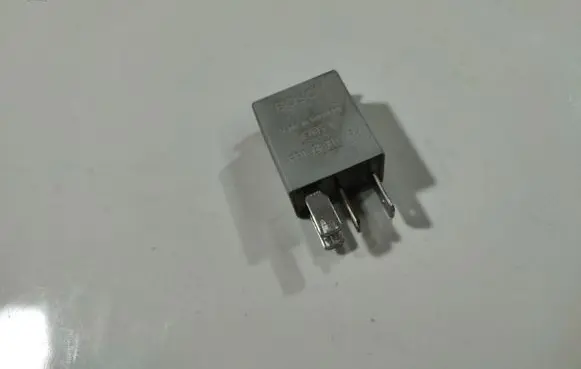 Audi A4 S4 B5 8D Other relay 1K0951253