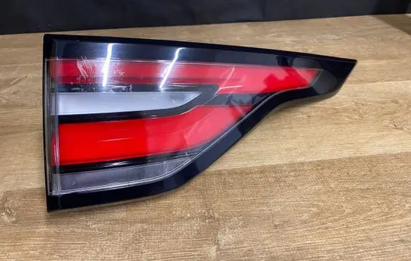 Land Rover Discovery 5 Rear/tail lights HY3213404CF HY32-18404-CF