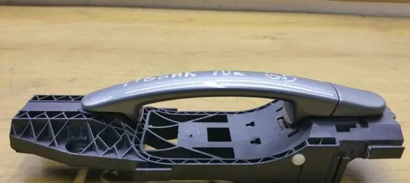 Volkswagen Tiguan Rear door exterior handle 5N0839167