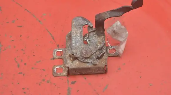 Opel Combo D Engine bonnet/hood lock/catch