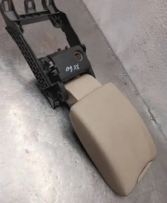 Volvo XC60 Armrest