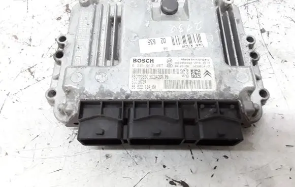 Peugeot 207 Engine control unit/module 0281012467