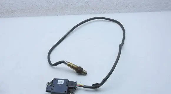 Opel Vivaro Lambda probe sensor 9831158780 0281008175