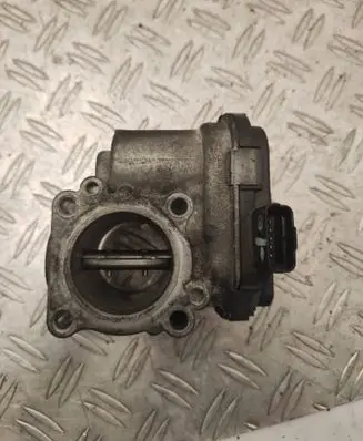 Volvo V40 Throttle valve 28275019 9673534480