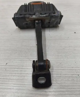 BMW 3 E90 E91 Front door check strap stopper 7176807