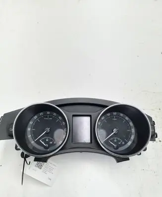 Skoda Superb B6 (3T) Speedometer (instrument cluster) 3T2920911E