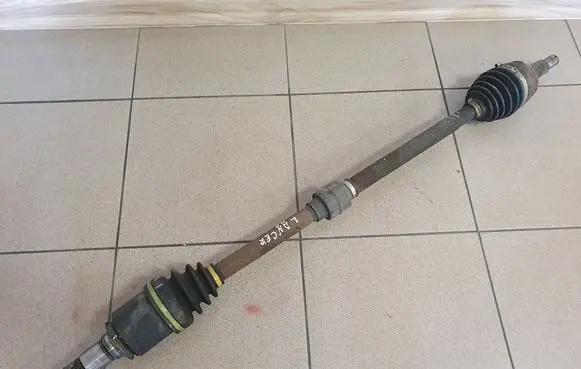 Mitsubishi Lancer VIII Front driveshaft
