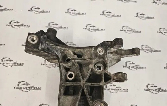 Nissan Juke I F15 Power steering pump mounting bracket 240KM
