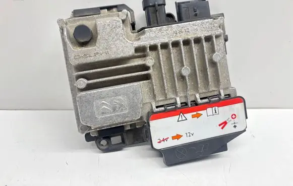 Peugeot 208 I Other control units/modules 9810858280 28447924 00315478152