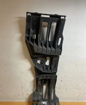 Mercedes-Benz S W221 Rear bumper mounting bracket A2218850263 C4172