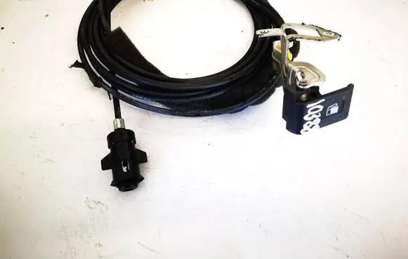 Honda CR-V Fuel tank opening switch 