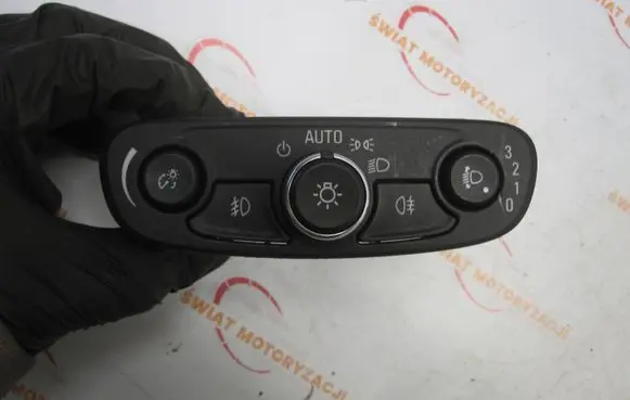 Opel Mokka X Light switch 42550413