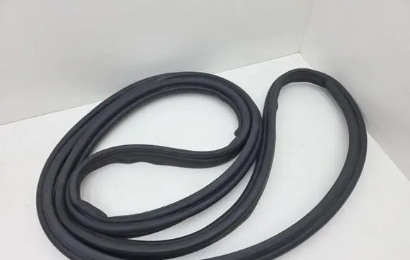 Mercedes-Benz E W213 Trunk rubber seal (body) A2137400078