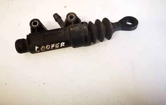 BMW 5 GT F07 Clutch master cylinder 13670510 13670510DE