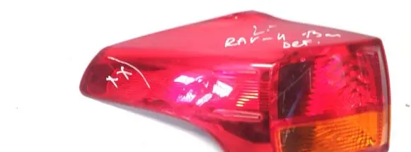 Toyota RAV 4 (XA40) Rear/tail lights