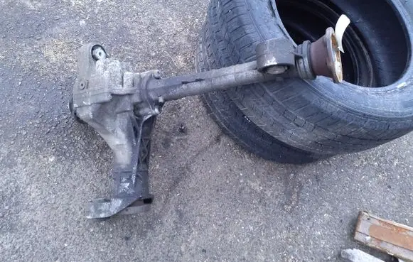 Volkswagen Touareg I Front differential WVGZZZ7LZ8D057266