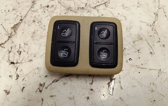 Mercedes-Benz GL X164 Seat control switch JC389989