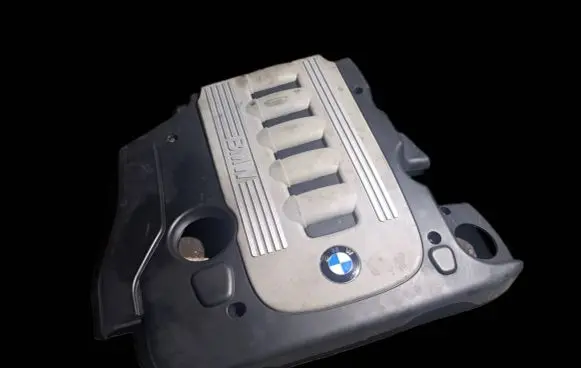 BMW 5 E60 E61 Engine cover (trim) 7788908