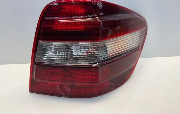 Mercedes-Benz ML W164 Rear/tail lights A1648204064 225165 A1648203264