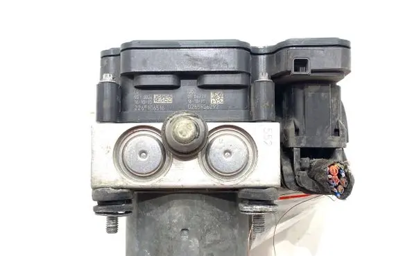 Opel Corsa E ABS Pump 