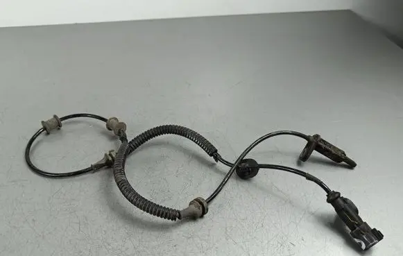 Jeep Grand Cherokee WL ABS brake wheel speed sensor 68347197AD