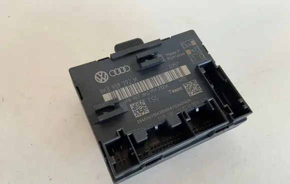 Audi Q5 SQ5 Door control unit/module 8K0959792M