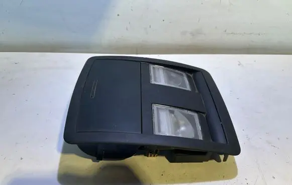 Dodge Challenger Front seat light 1112426 851805