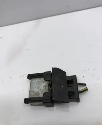 Audi A5 8T 8F Fuse 4A0937530