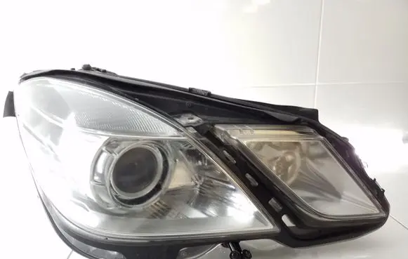 Mercedes-Benz E W212 Headlight/headlamp 1ZT00970282