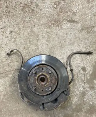 Volvo S40, V40 Front wheel hub spindle knuckle 