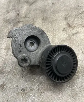 Audi A6 S6 C7 4G Generator/alternator belt tensioner 059903133