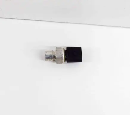 Audi Q3 F3 Air conditioning (A/C) pressure sensor 82CP6801 5Q0959126A