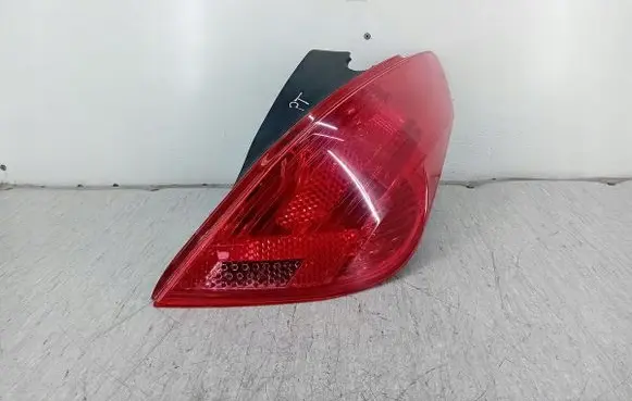 Peugeot 308 Rear/tail lights 9680425680