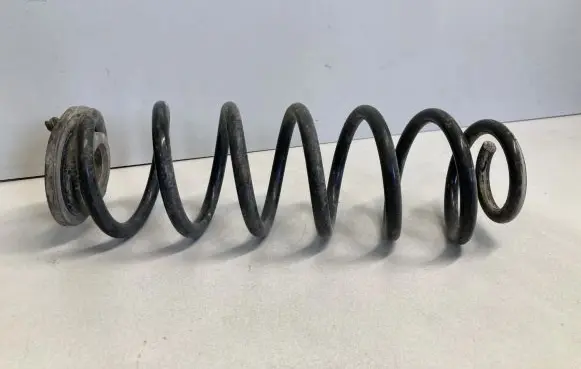 Volkswagen Touran I Rear coil spring