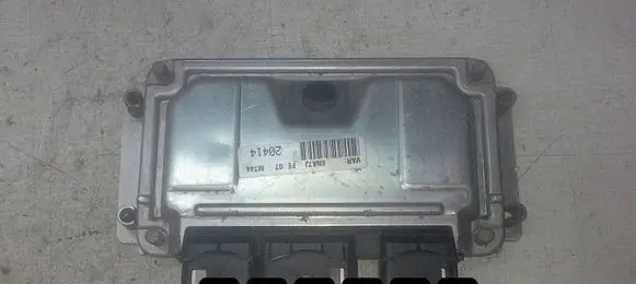 Citroen Xsara Picasso Engine control unit/module 9637839580ID05