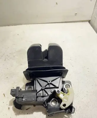 Audi A6 S6 C6 4F Loading door lock 